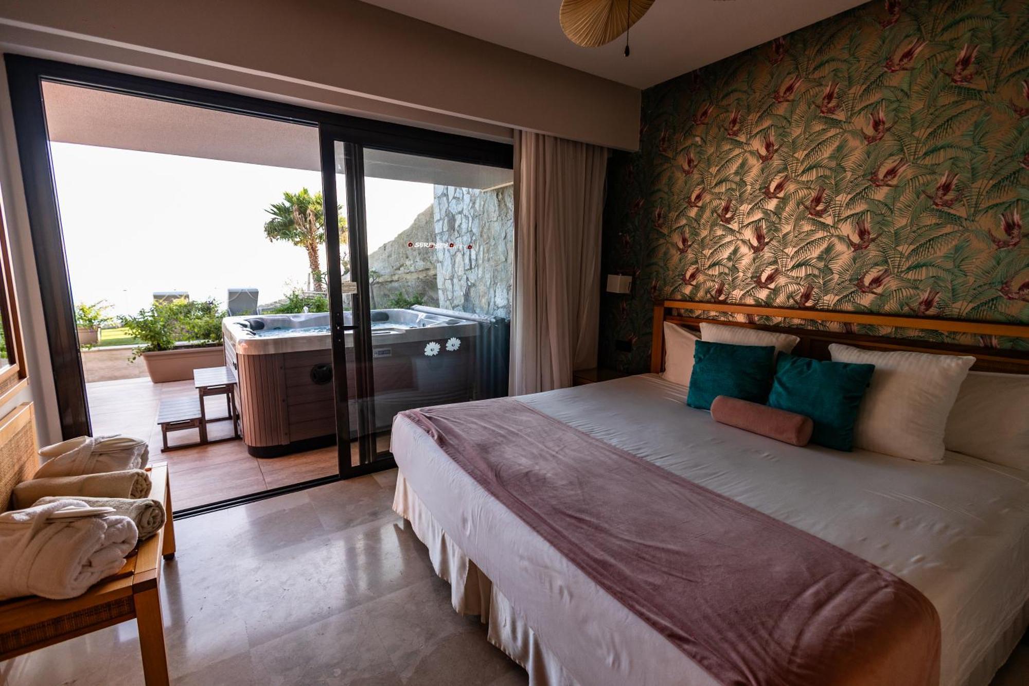 Serenity Amadores Hotel apartamentowy